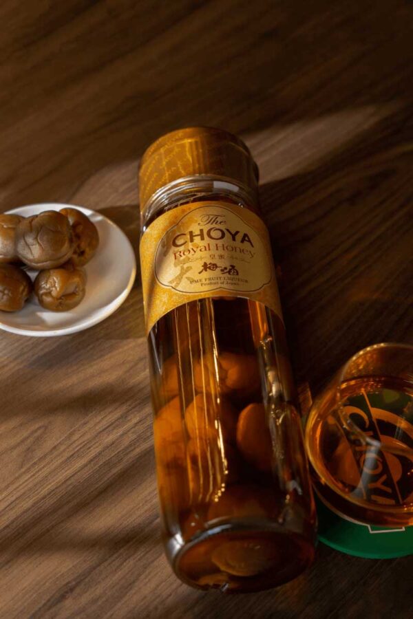 Rượu mơ Choya Royal Honey mật ong